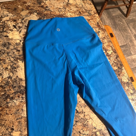 Lululemon Wunder Train High-Rise Leggings size 2 (missing tag) 25” - Picture 2 of 3